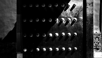 L1001801