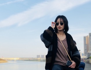001