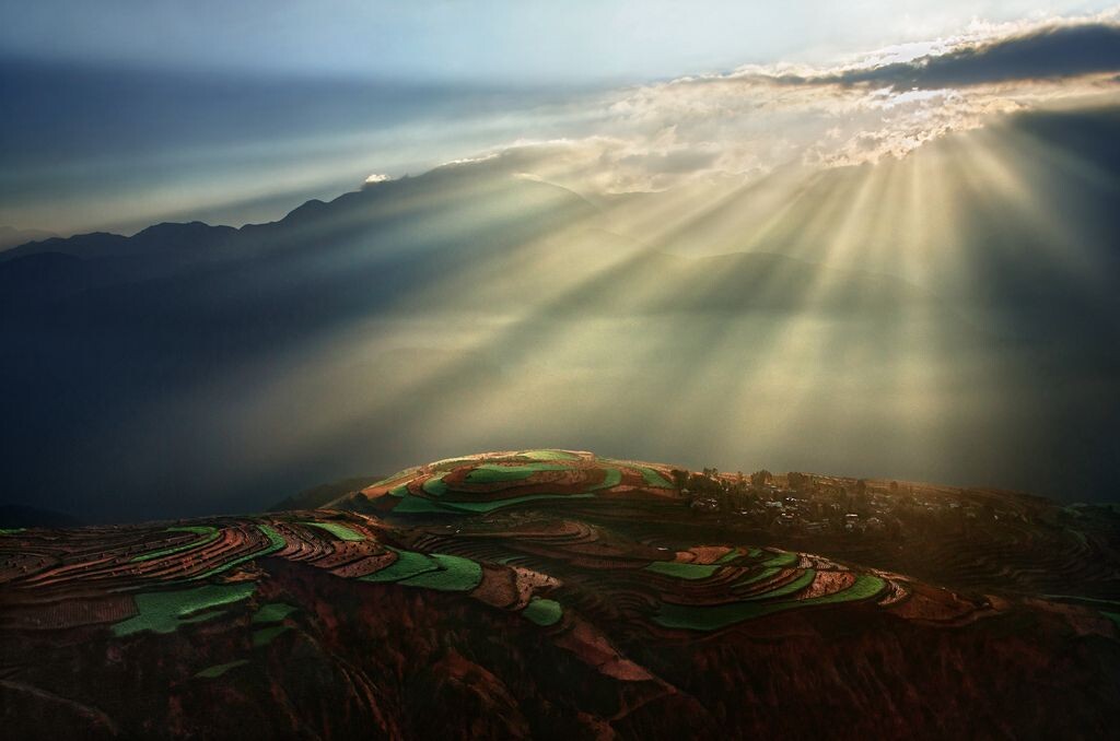 当时年少无知，用8位的格式修的图，画面有些小色渍