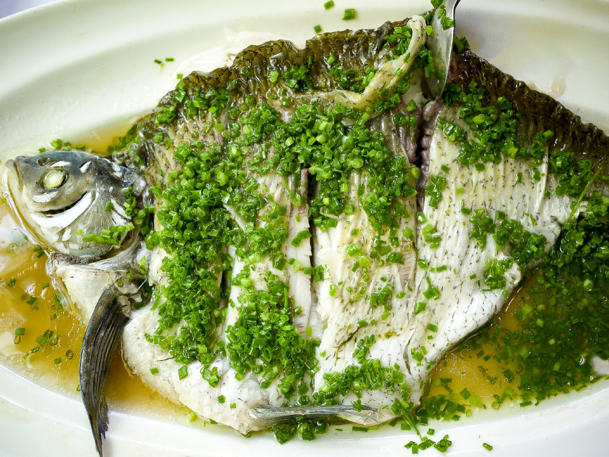 本帮菜之清蒸鳊鱼