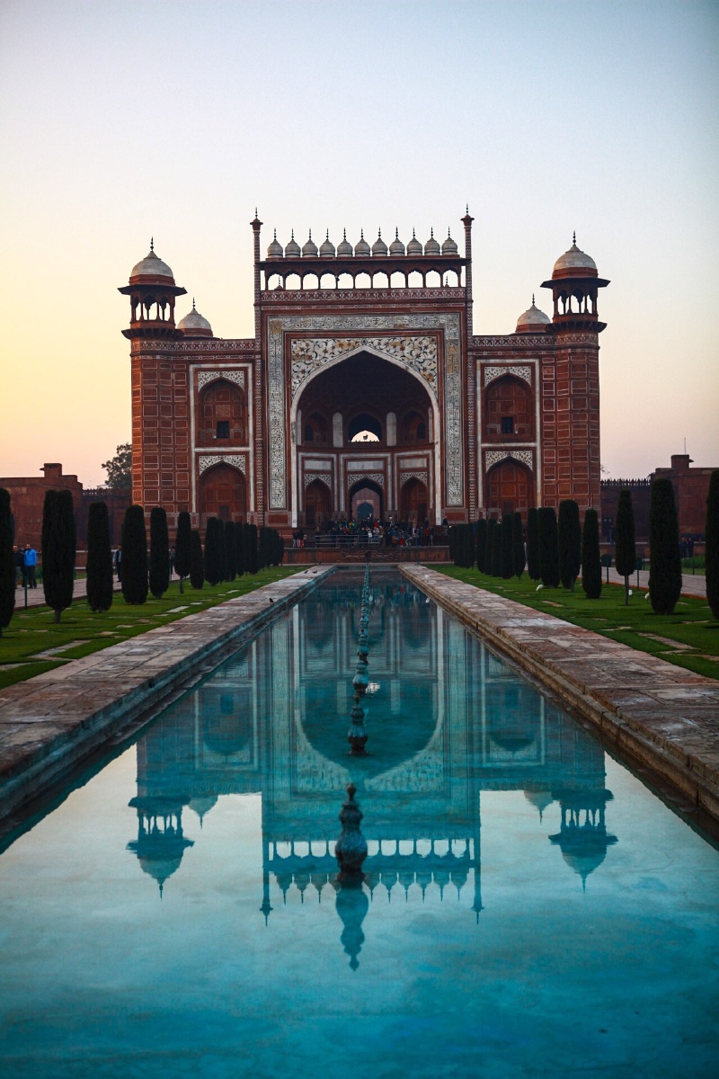 泰姬陵香榭水池正门绝美的永恒面颊上的一滴泪