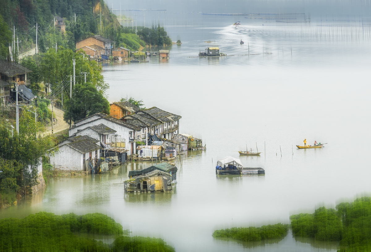 海上人家2021年11月拍摄于福建省宁德市霞浦县盐田乡鹅湾村海上人家的