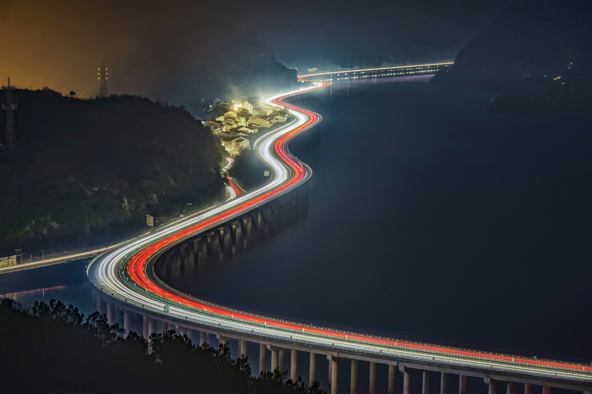 摄于浙江温丽高速公路