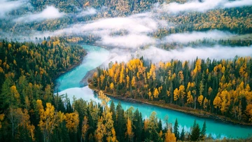 新疆喀纳斯月亮湾风景