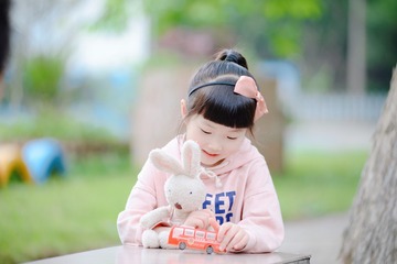 001