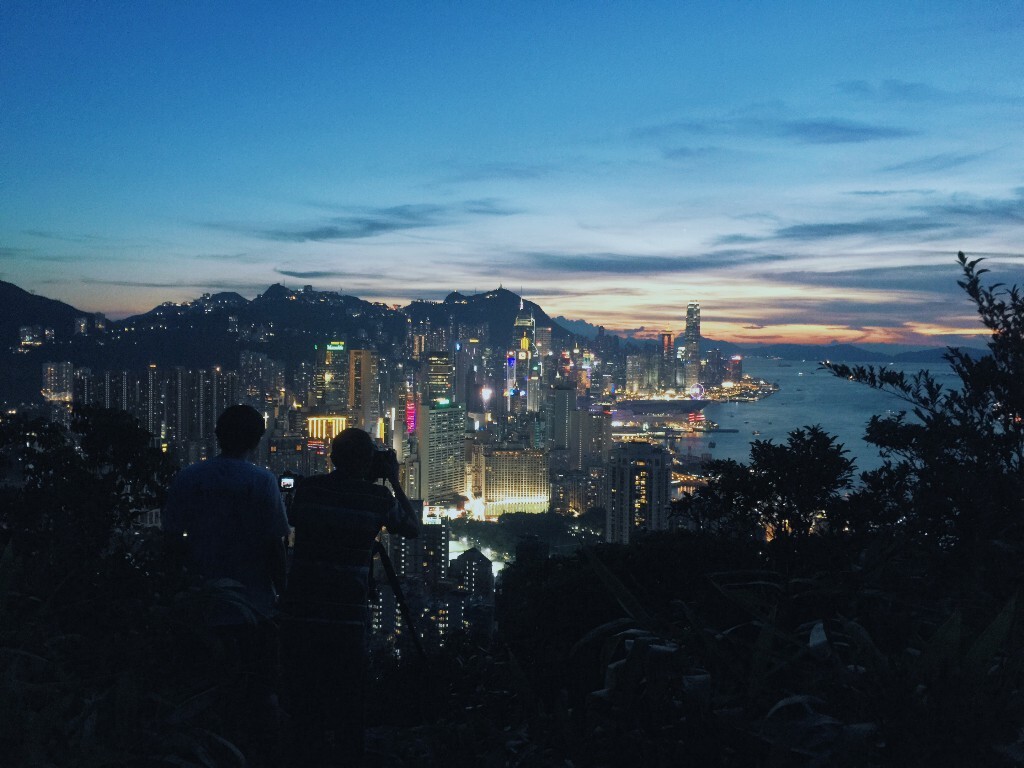 日落后的香港岛