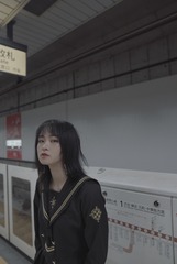 001