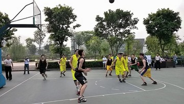606