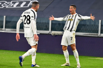 F9E182AB-0B67-4060-AB29-DF402A82D4E3