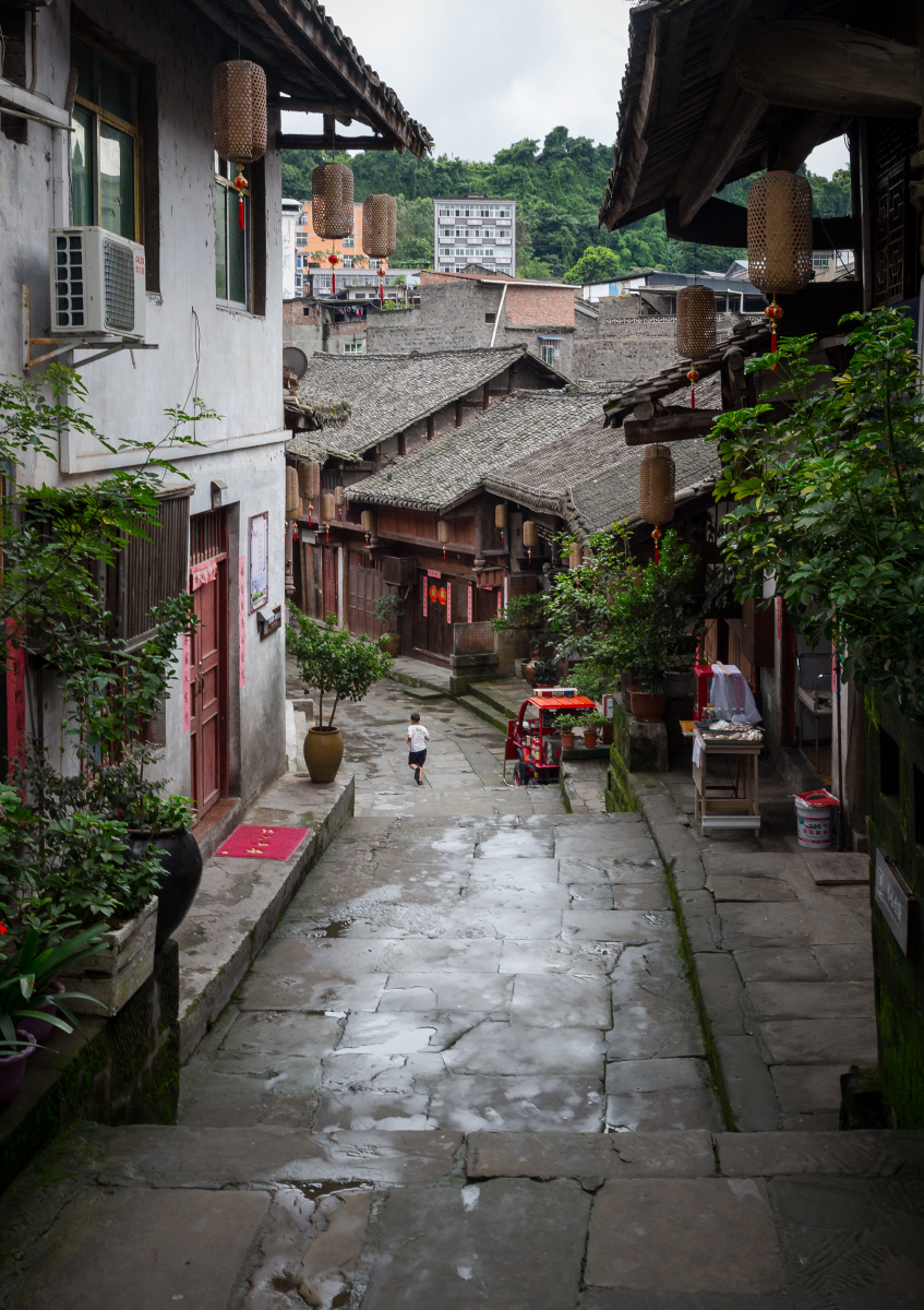 风景名胜恩阳古镇内两河