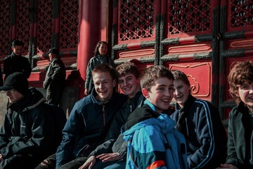 可爱的小观众。
