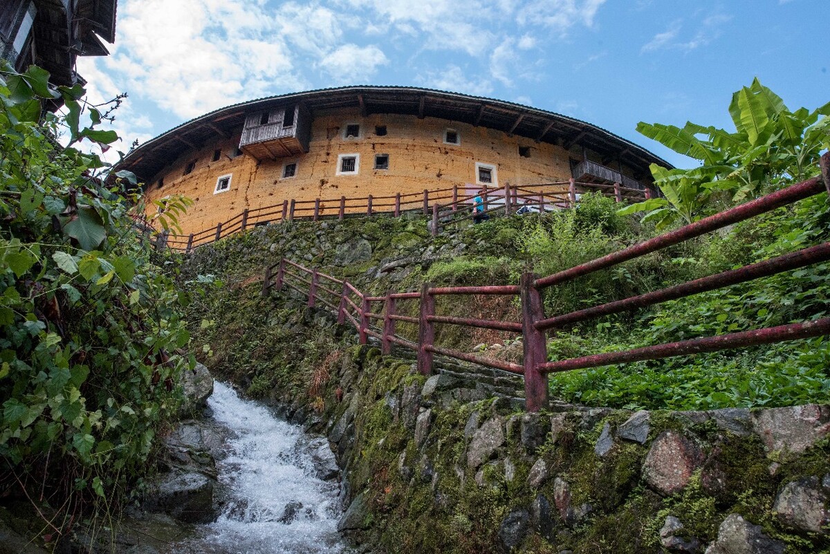 十月 福建初溪土楼