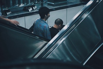 001