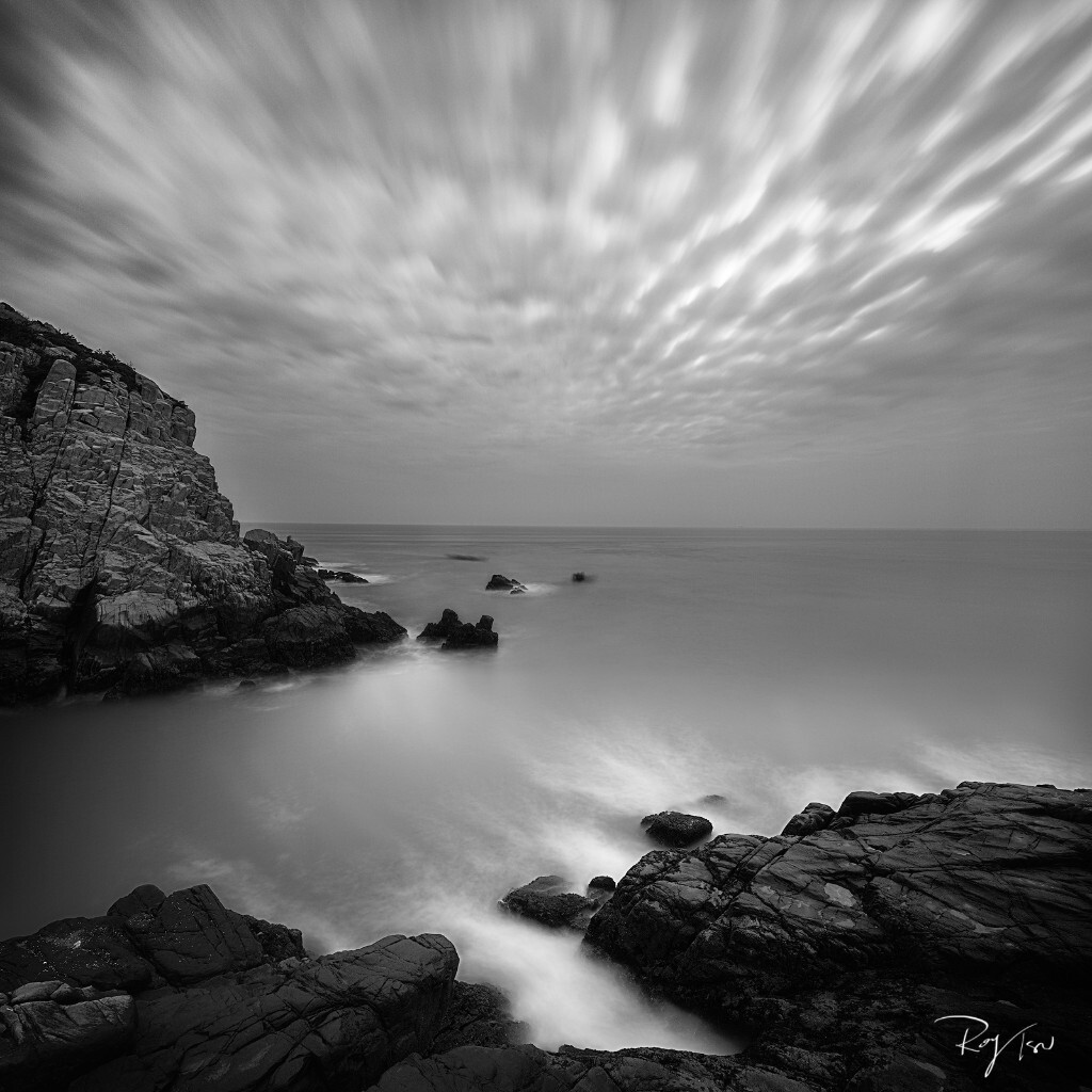 假装自己在用中画幅，嘿嘿~本来是看日出的，交了50买路钱，天气不行，然后啥也没拍着。。。只能这样了