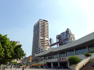 1058647