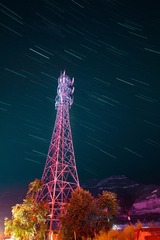铁塔与星轨