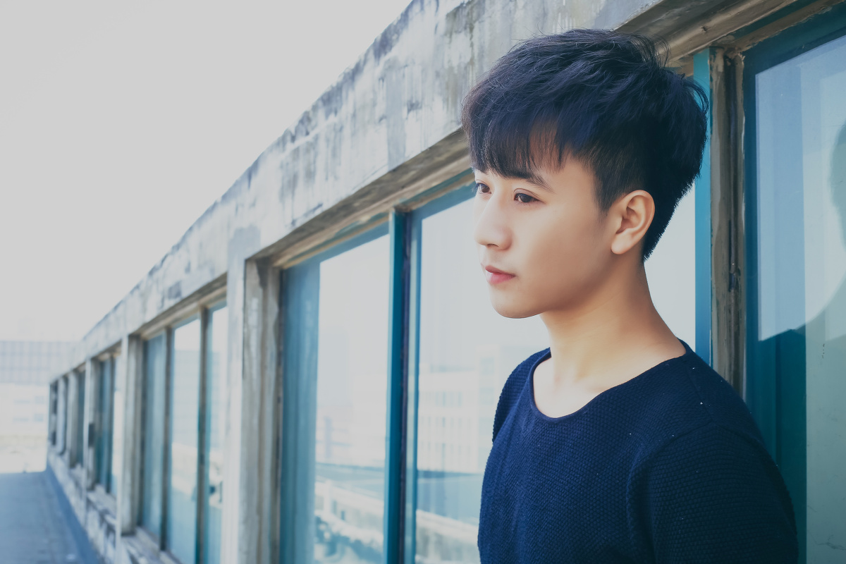 吉他天台少年咖啡馆