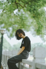 001