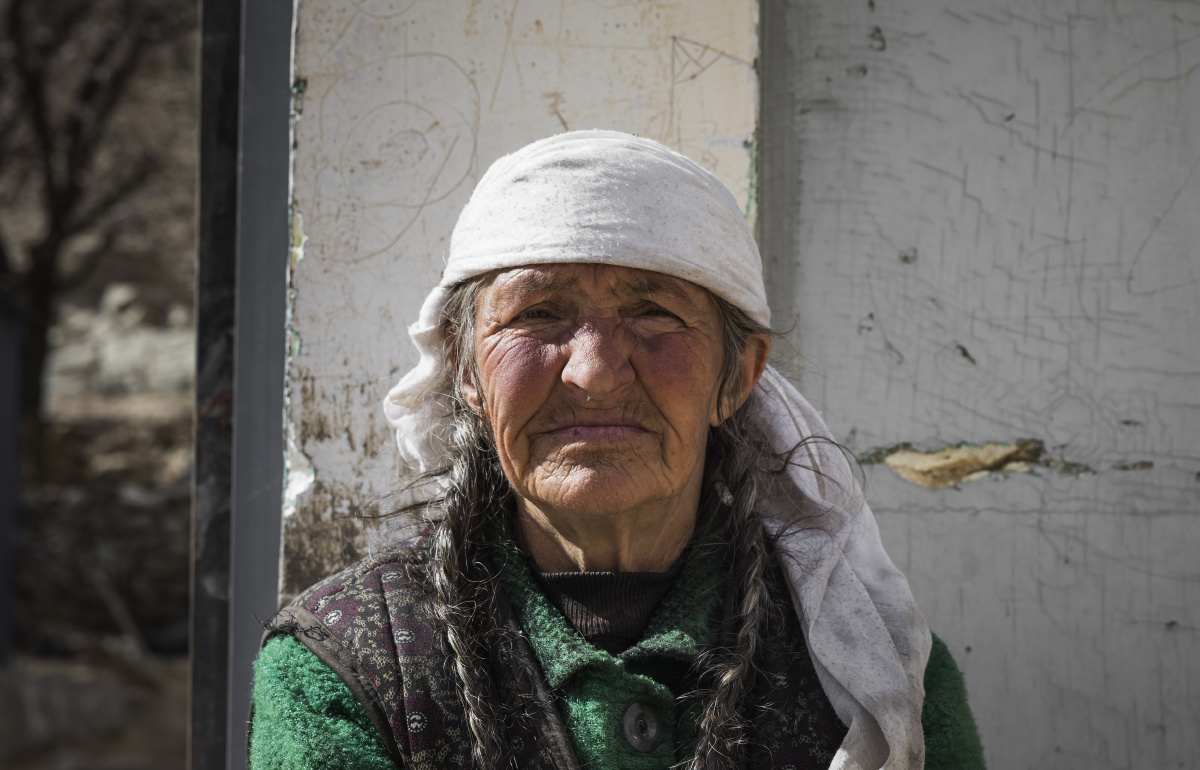 塔吉克族老人和维吾尔族老人