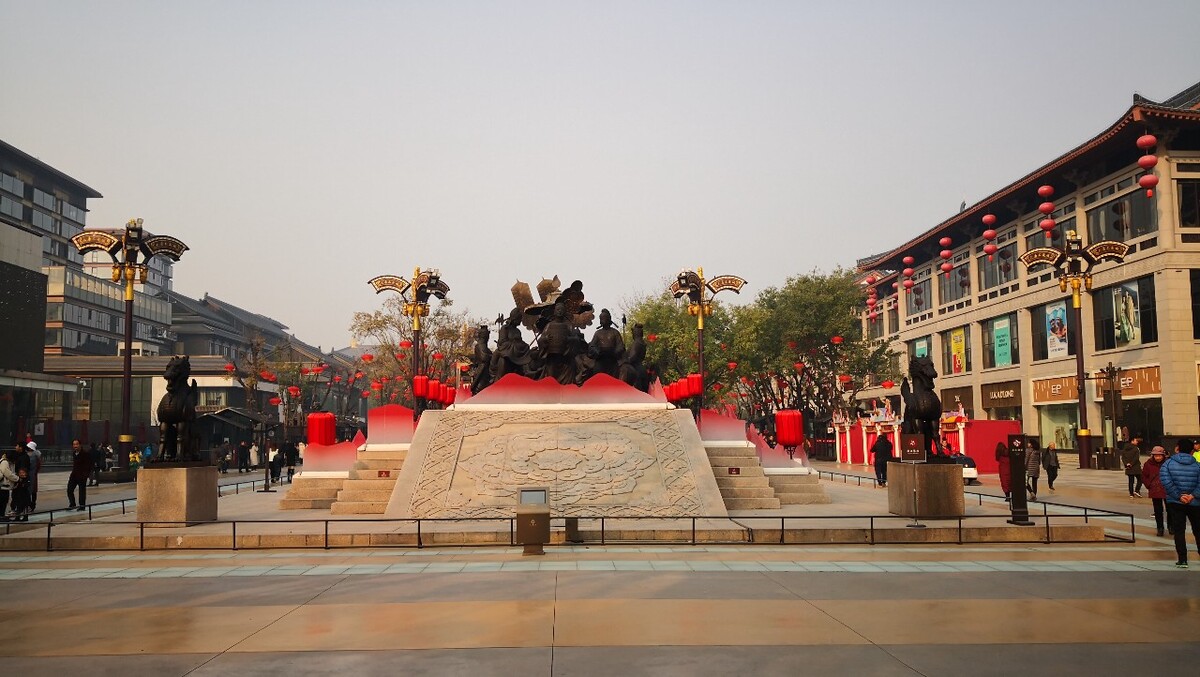 白天的大唐不夜城