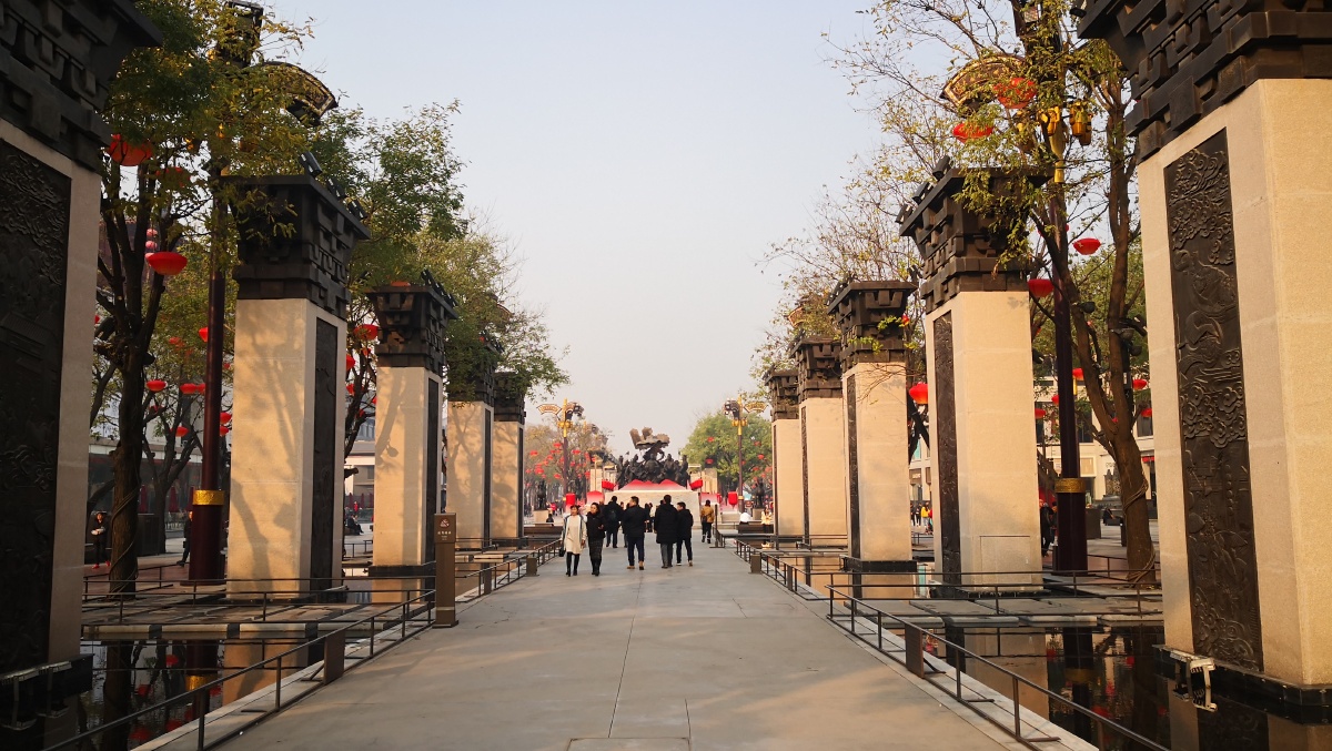 白天的大唐不夜城