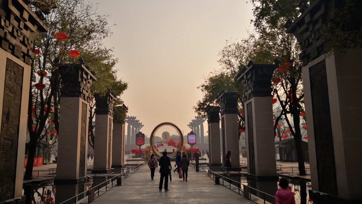 白天的大唐不夜城