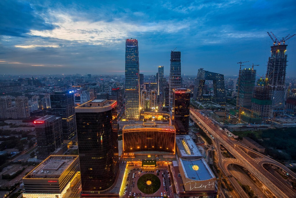 看到这个场景，脑中总是浮现出搓碟的DJ～