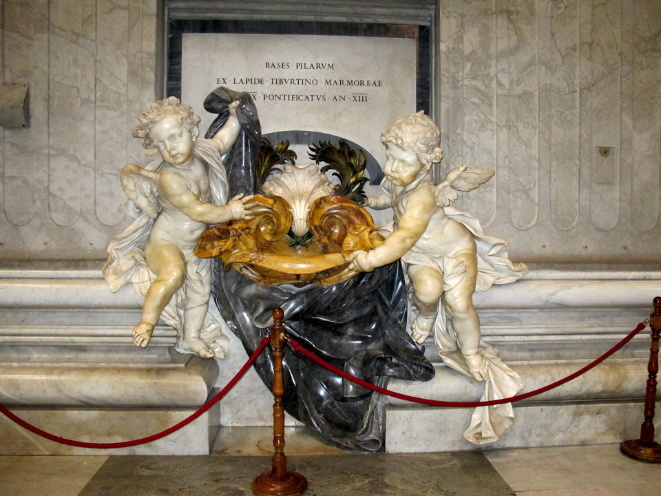 梵蒂冈圣彼得大教堂的小天使