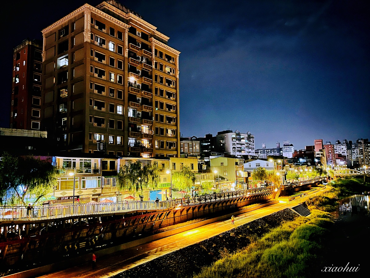 台湾新北三峡老街夜景