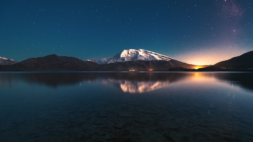 慕士塔格的秋夜星空