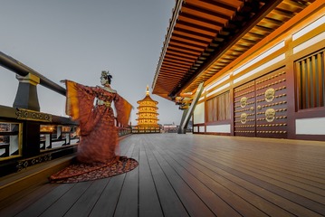 夜舞唐宫