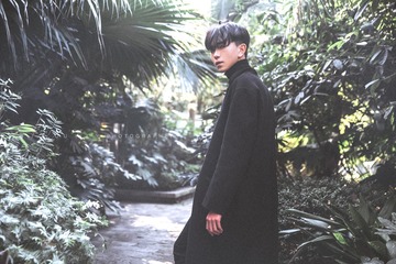 001