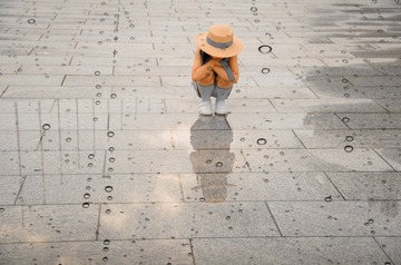 001