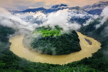 雅鲁藏布大拐弯