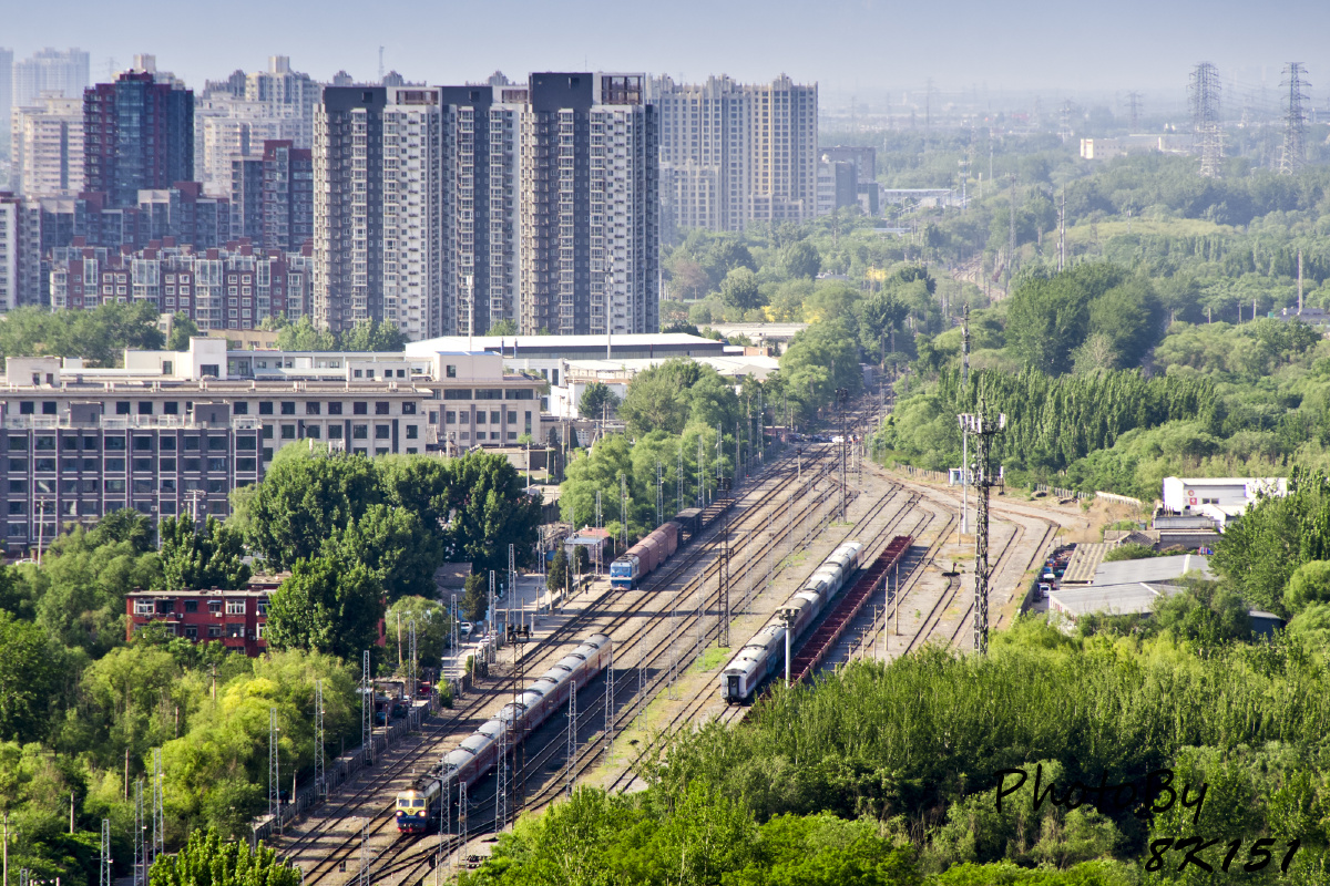 客车2101次星火站三道通过去田家洼线路所方向 发布于  16年5月15日
