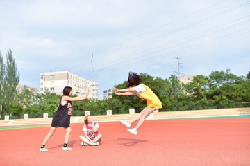 001
