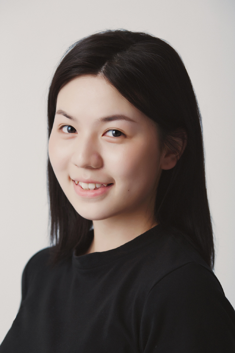 一个很可爱的模特的素颜卡