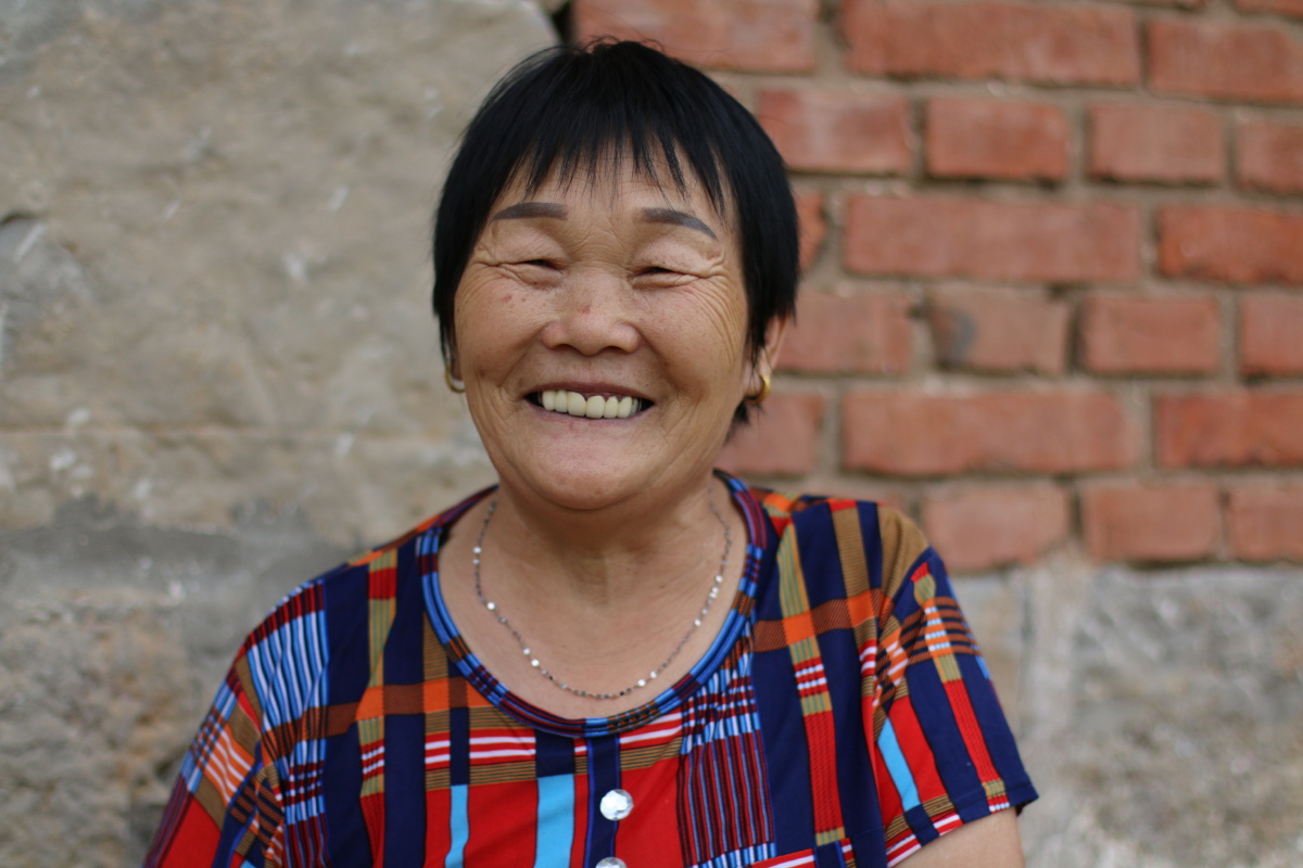 河西村百张笑脸