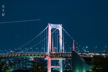 1563044