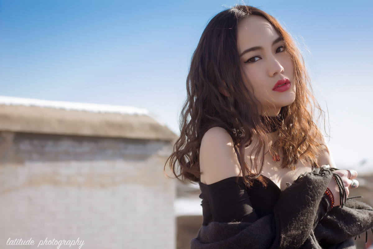 【请叫我女王大人】