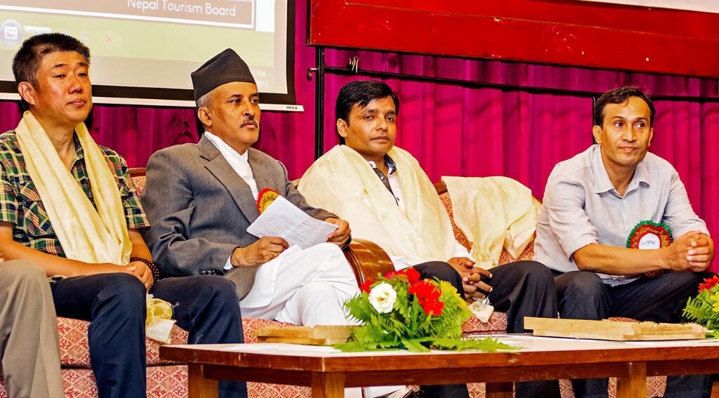 <br />
02. (from left) Chinese Photographer Su Xue, Chief Secretary Lila Mani Poudel, Photographer Om Prakash Yadav and President of National Tourism Federation Nepal Jyoti Adhikari during a function to mark 34th World Tourism Day at NTB hall, Kathmandu on Thursday. Xue and Yadav were honoured for their contribution to promote Nepali tourism thru their pictures. <br />
Photos Courtesy NTF/Nepal