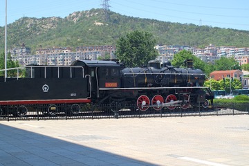 531953