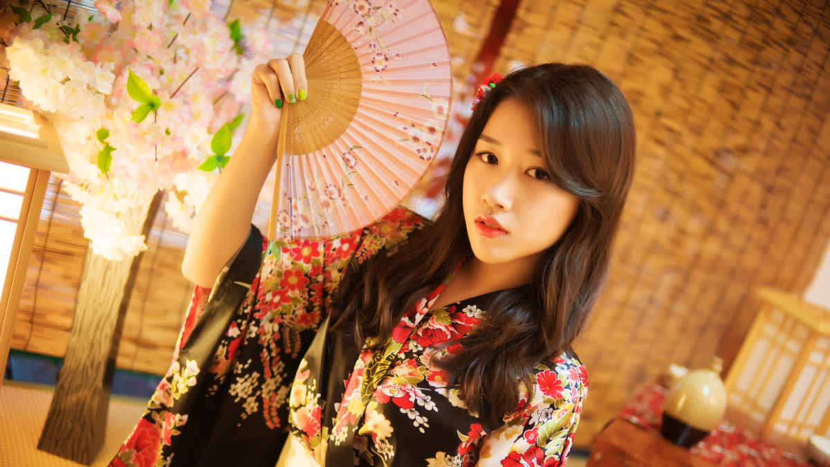 青眸挡不住的风情 - 辰木鲤 - 图虫网 - 最好的摄