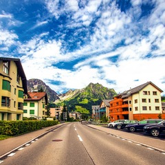 阿尔卑斯山下的风景