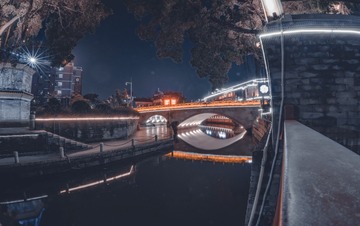 904393