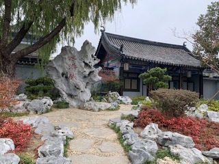 001