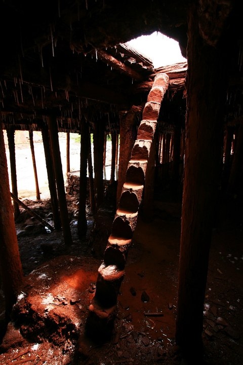 西藏行千年盐井