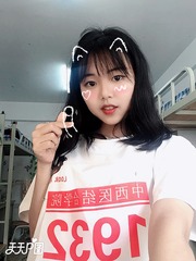 49587