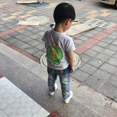 001