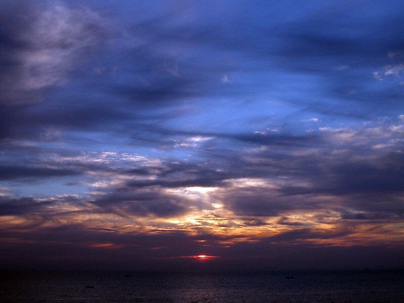 海上日出<br />
